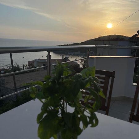Tasos Rooms ฮีมาเรอ ภายนอก รูปภาพ