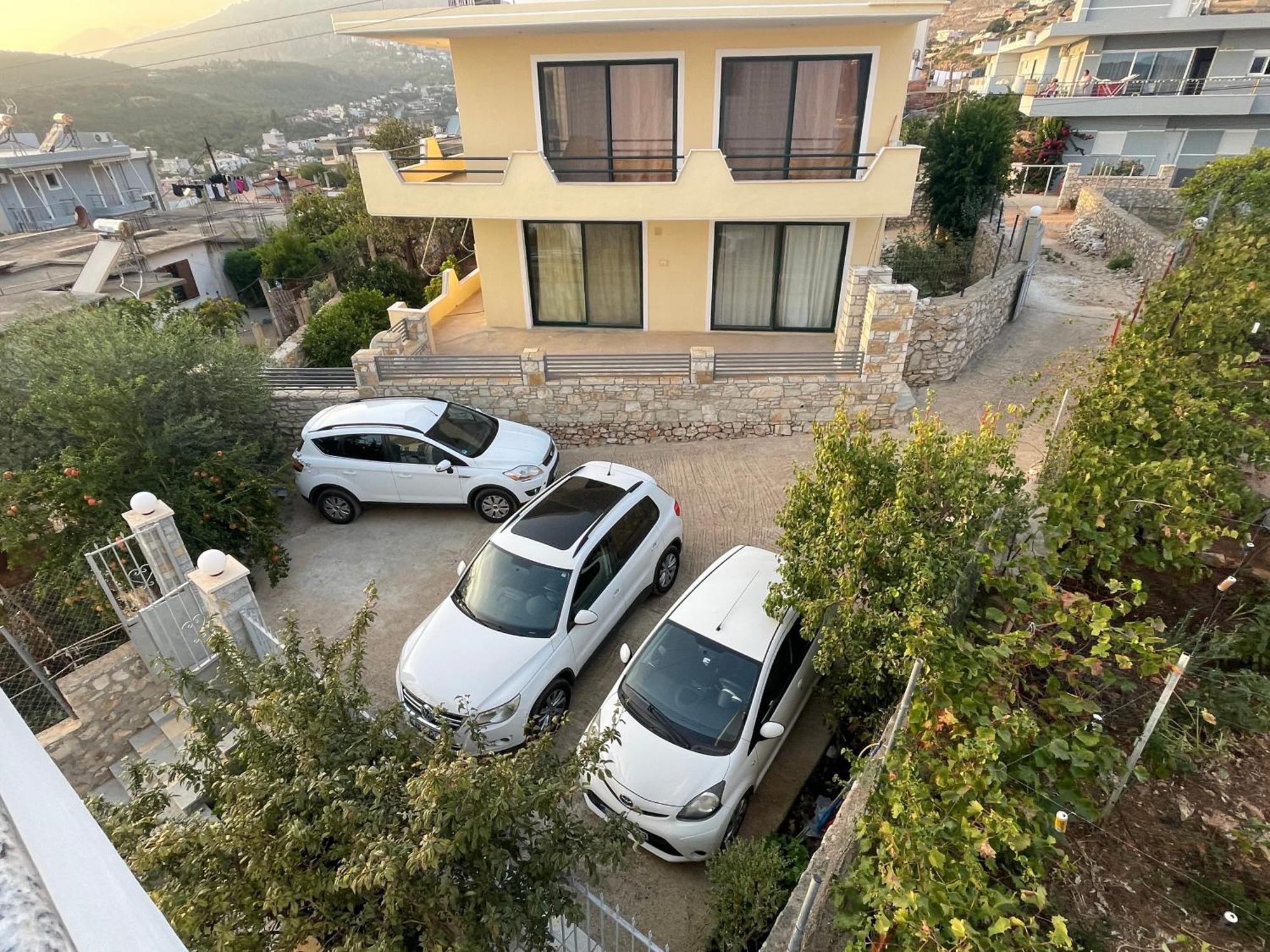 Tasos Rooms ฮีมาเรอ ภายนอก รูปภาพ