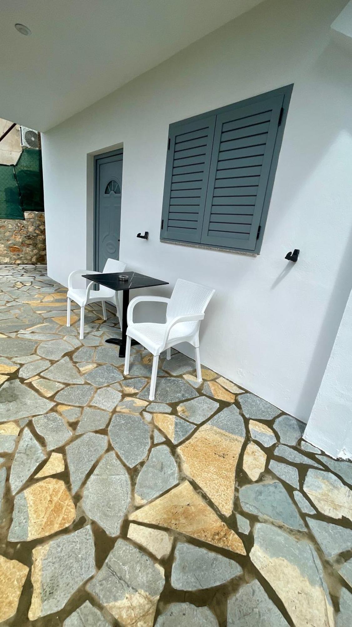 Tasos Rooms ฮีมาเรอ ภายนอก รูปภาพ