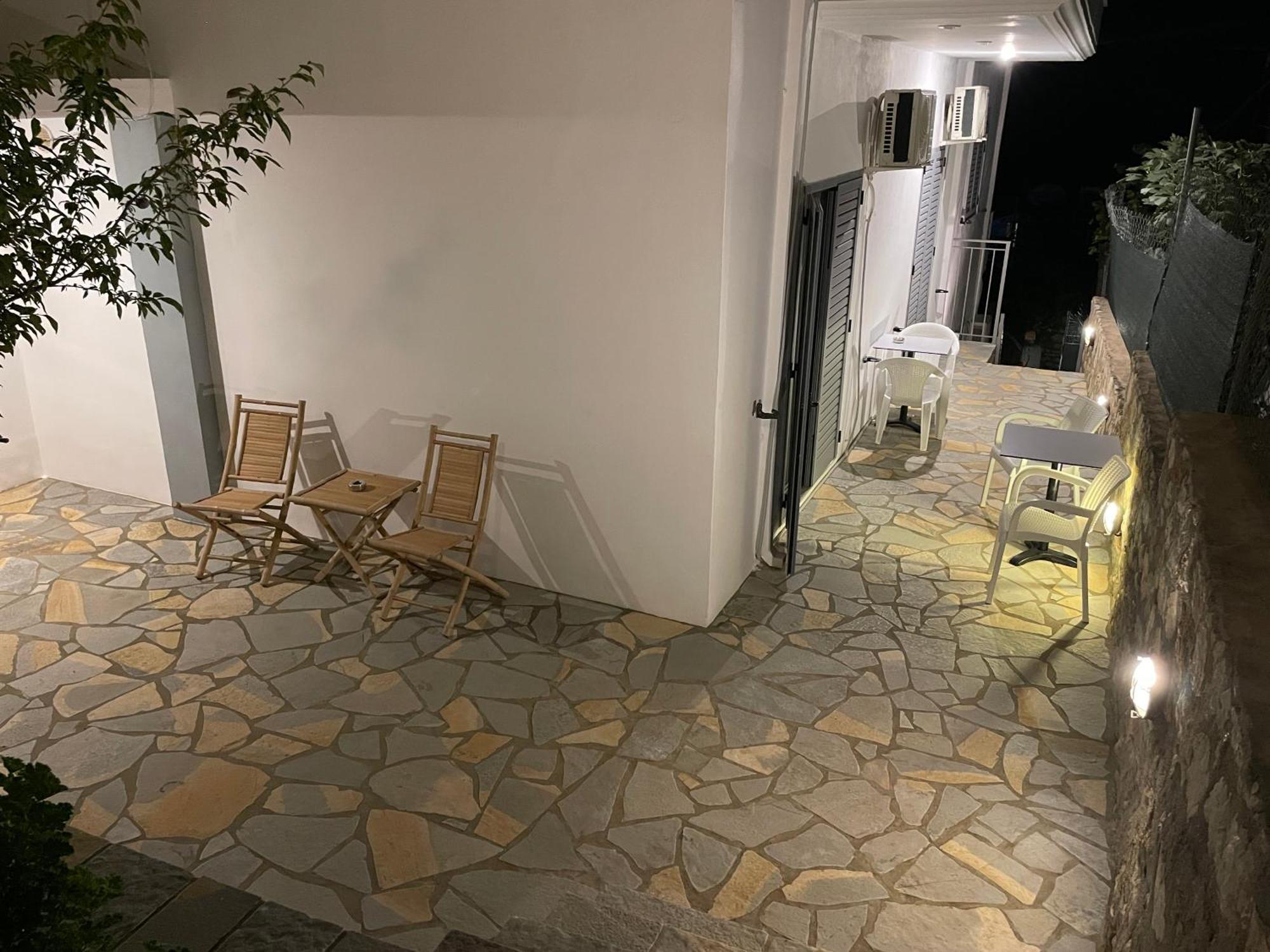 Tasos Rooms ฮีมาเรอ ภายนอก รูปภาพ