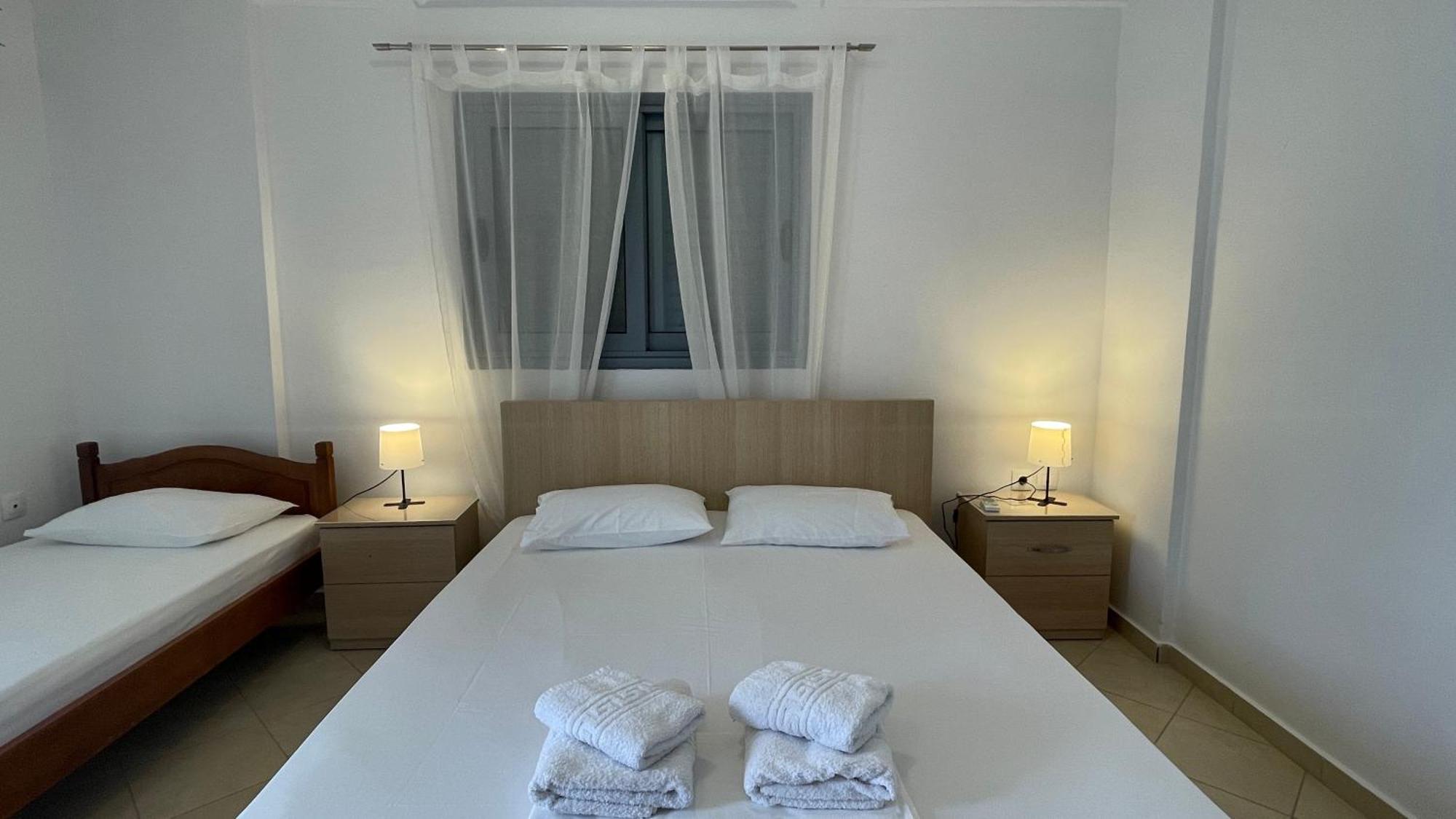 Tasos Rooms ฮีมาเรอ ภายนอก รูปภาพ