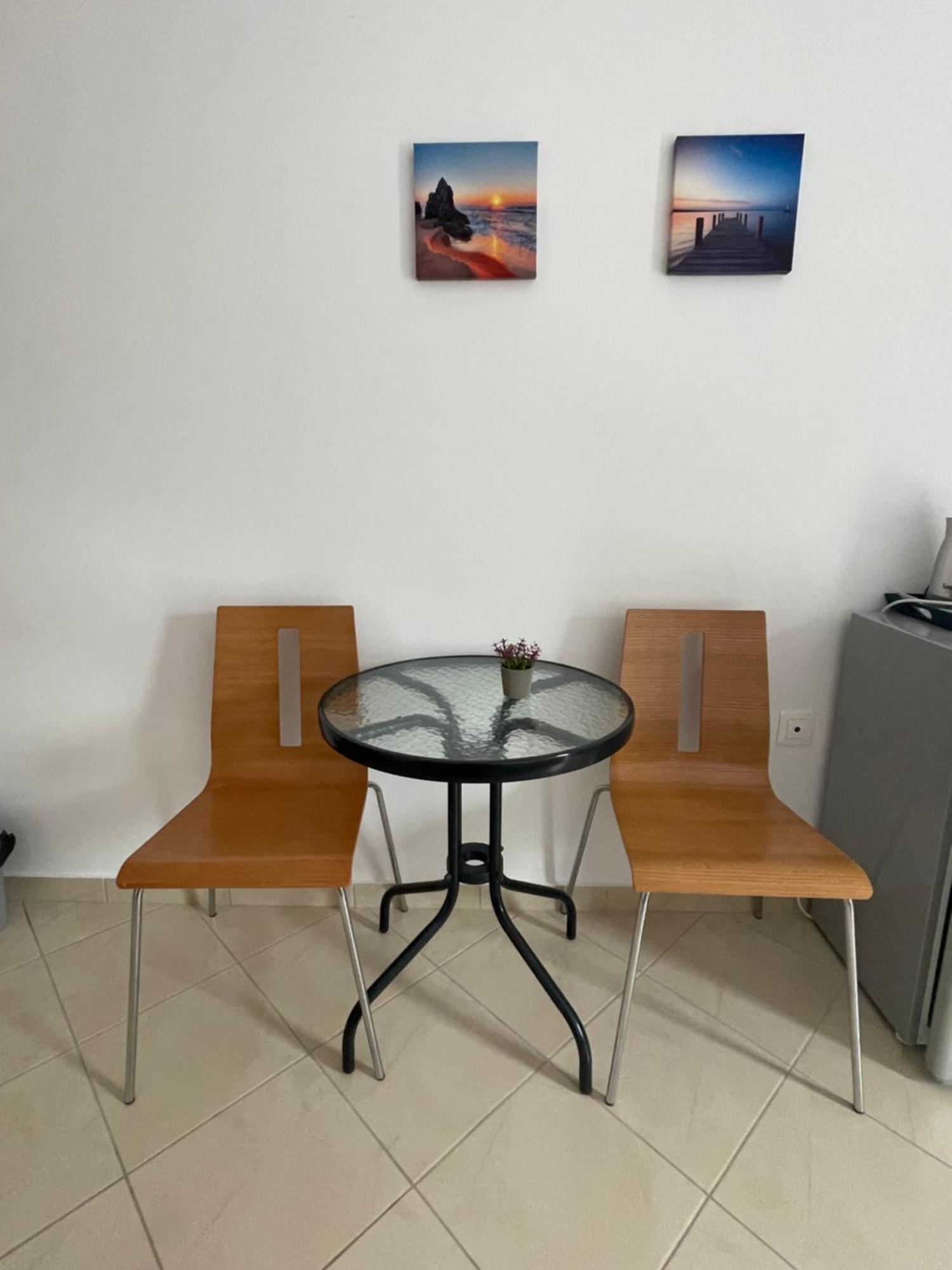 Tasos Rooms ฮีมาเรอ ภายนอก รูปภาพ
